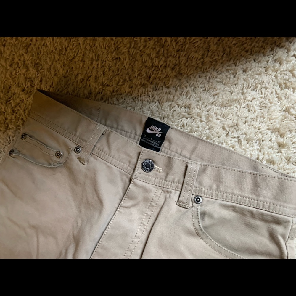 Nike SB khaki